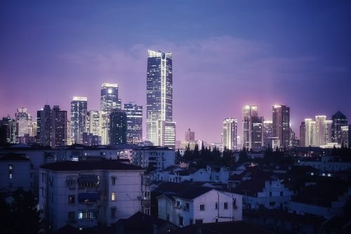 上海の高層ビル群の画像